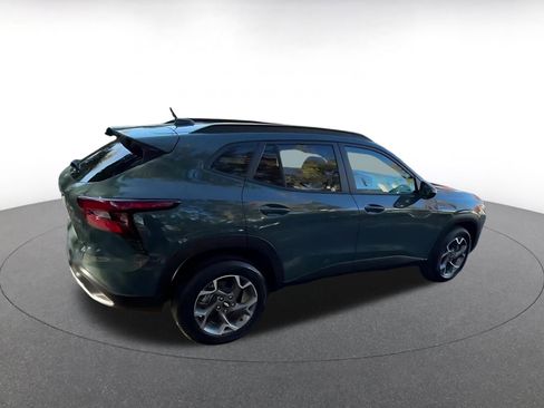 Used 2025 Chevrolet Trax LT image 15