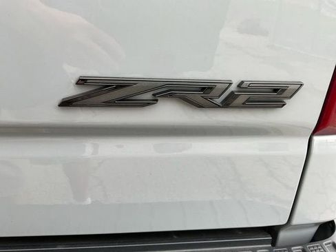 Used 2024 Chevrolet Silverado 1500 ZR2 w/ Technology Package image 11