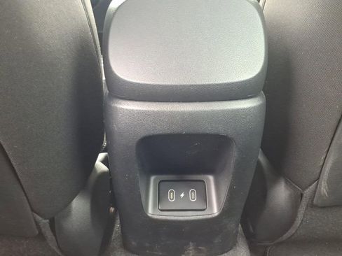 Used 2025 Hyundai Elantra Sport image 15