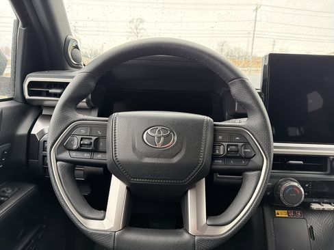 New 2025 Toyota 4Runner TRD Off-Road Premium image 15