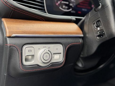 Used 2024 Mercedes-Benz GLE 53 AMG 4MATIC Coupe image 35