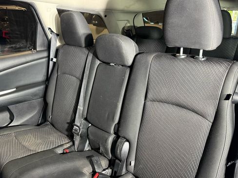 Used 2015 Dodge Journey SXT w/ Flexible Seating Group FWD image 18