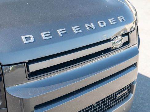 Certified 2022 Land Rover Defender 110 X-Dynamic SE AWD/4WD image 15