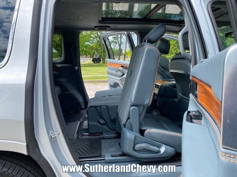 Used 2023 Jeep Grand Wagoneer Series II w/ Flexible Seating Group AWD/4WD image 49