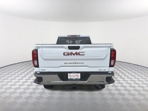 New 2026 GMC Sierra 2500 SLE w/ Preferred Package AWD/4WD image 5