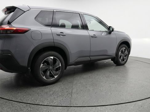 Used 2025 Nissan Rogue SV AWD/4WD image 9