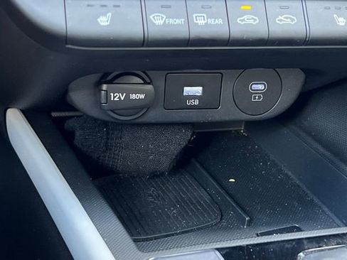 Used 2025 Hyundai Elantra Limited FWD image 37