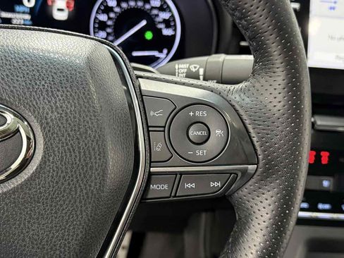 Used 2019 Toyota Avalon Touring image 18