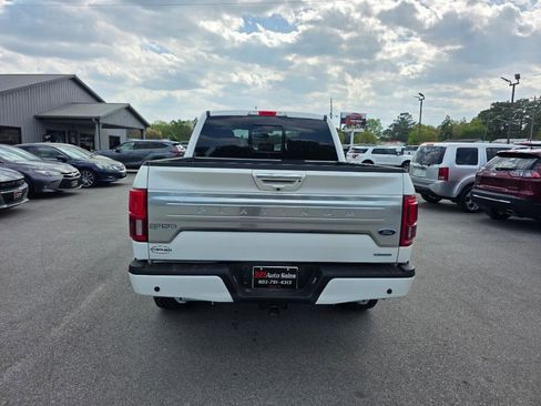 Used 2019 Ford F150 Platinum w/ Equipment Group 701A Luxury AWD/4WD image 3