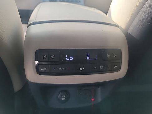 Used 2023 Hyundai Palisade Limited FWD image 14