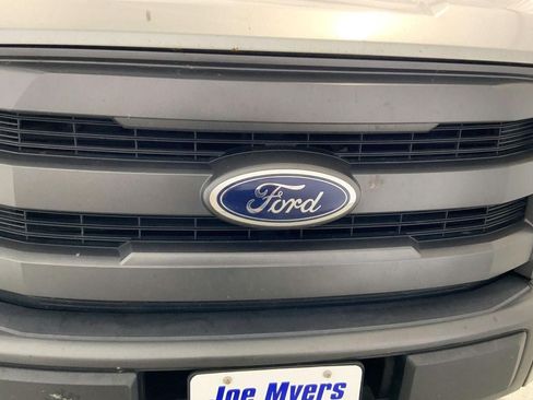 Used 2015 Ford F150 Lariat w/ Equipment Group 502A Luxury AWD/4WD image 27