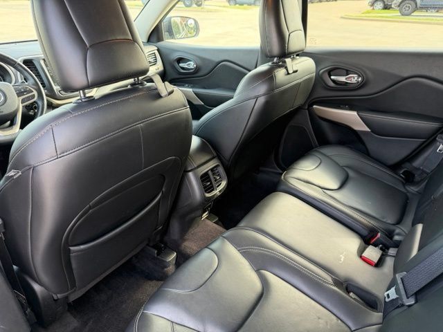 Used 2017 Jeep Cherokee Latitude w/ True North Edition AWD/4WD image 23