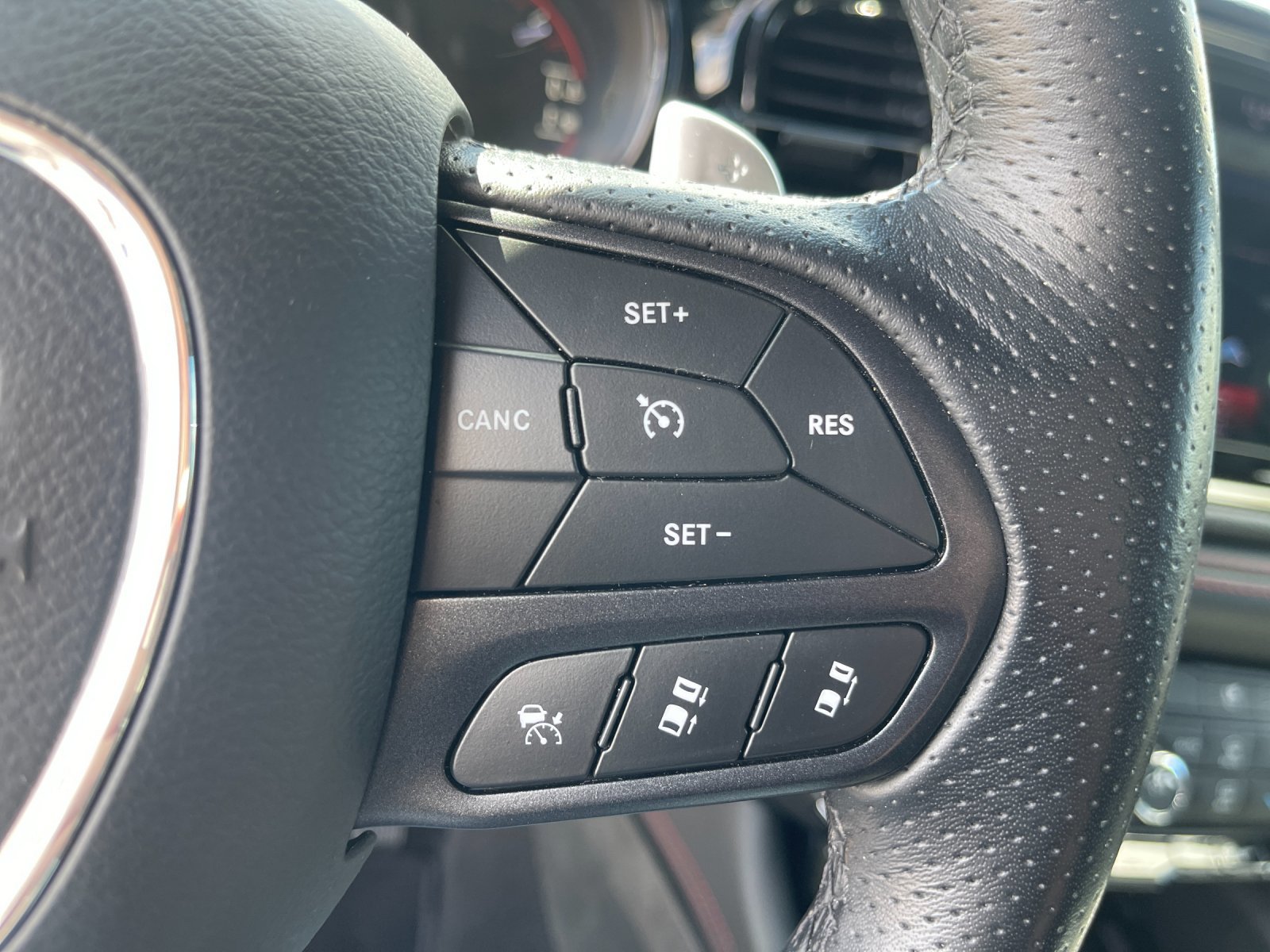 Used 2025 Dodge Durango R/T AWD/4WD image 30