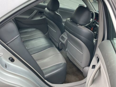 Used 2007 Toyota Camry LE image 19