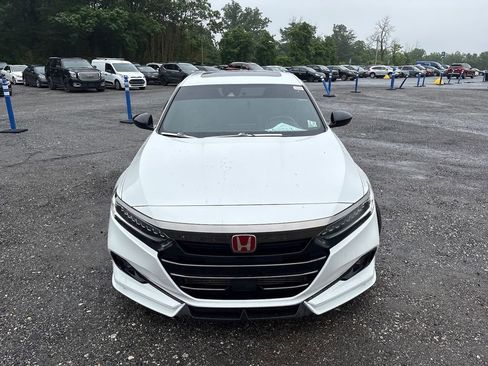 Used 2021 Honda Accord Sport image 2