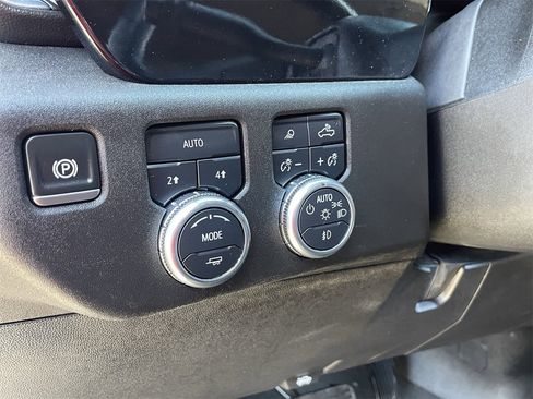 Used 2024 GMC Sierra 1500 SLT image 24
