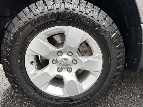 Used 2022 RAM 1500 Big Horn AWD/4WD image 10