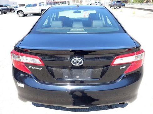Used 2012 Toyota Camry SE image 4