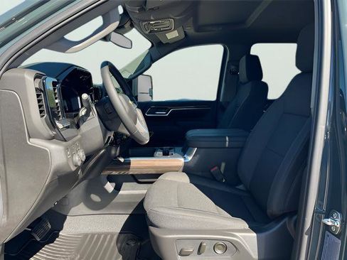 New 2026 Chevrolet Silverado 3500 LT AWD/4WD image 15