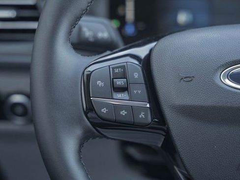 New 2026 Ford Escape SE w/ Class II Trailer Tow Package image 39