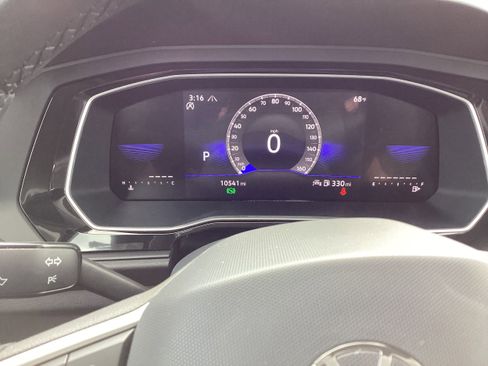 Used 2024 Volkswagen Jetta SE image 16