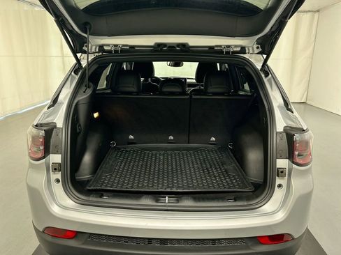 Used 2024 Jeep Compass Latitude w/ Convenience Group image 21