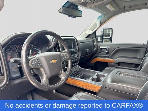 Used 2019 Chevrolet Silverado 2500 High Country AWD/4WD image 2