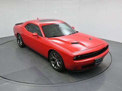 Used 2016 Dodge Challenger SXT Plus RWD image 34