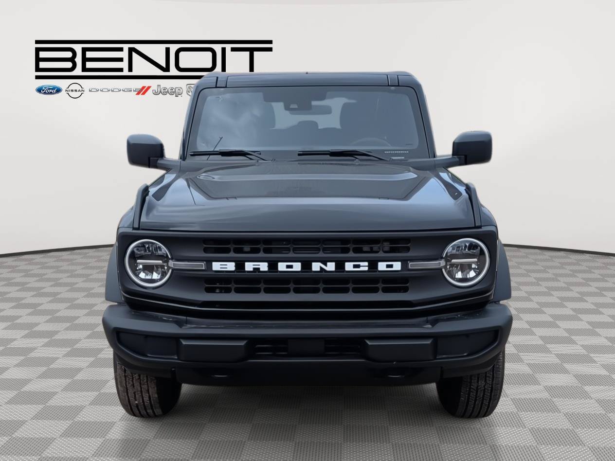 New 2025 Ford Bronco 4-Door AWD/4WD image 2