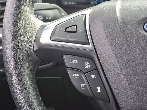 Used 2024 Ford Edge SEL image 22