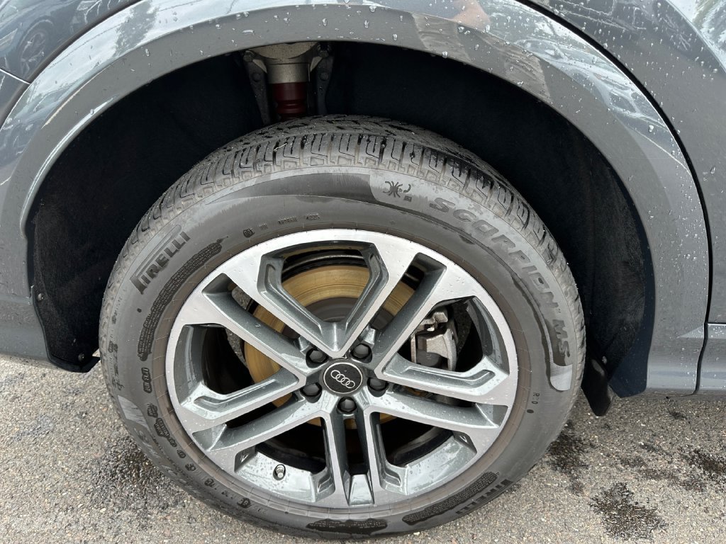 Certified 2025 Audi Q5 Premium w/ Premium Plus AWD/4WD image 18