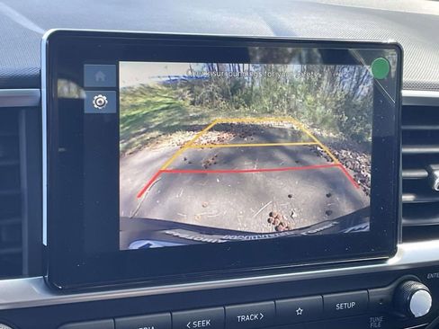 New 2026 Hyundai Venue SE image 24