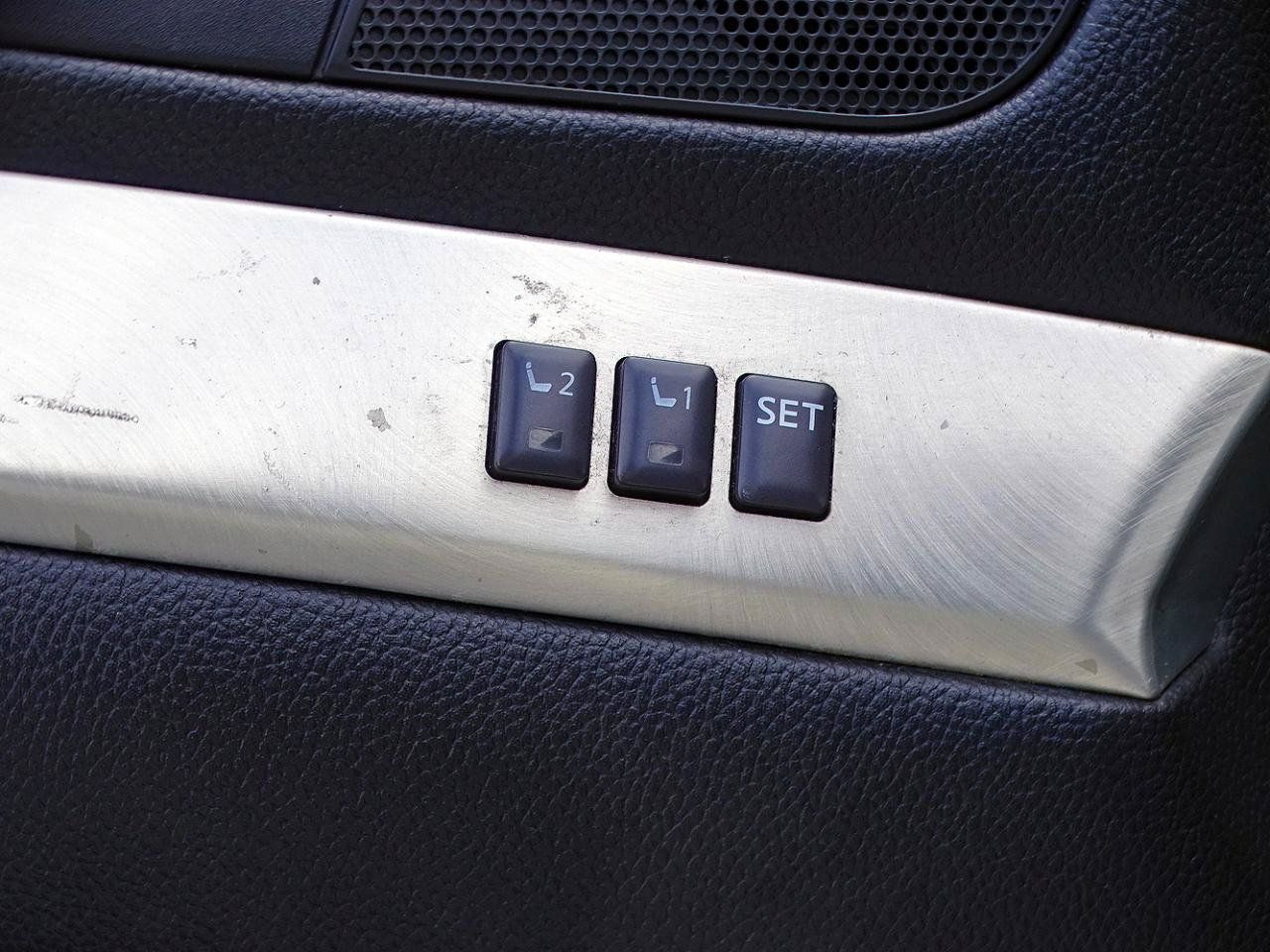 Used 2013 INFINITI G37 Journey w/ Premium Pkg RWD image 19