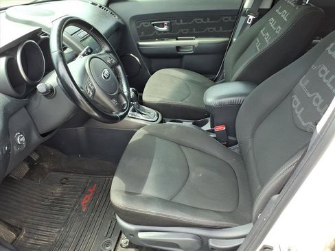 Used 2013 Kia Soul + w/ Audio Pkg FWD image 5