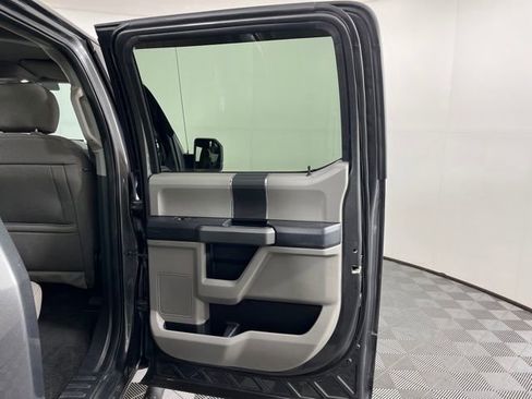 Used 2018 Ford F150 XLT AWD/4WD image 38