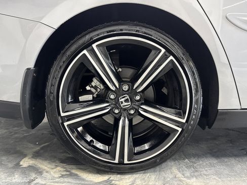 Used 2025 Honda Accord Sport image 29