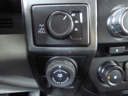 Used 2017 Ford F150 XLT w/ Equipment Group 302A Luxury image 14