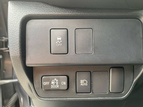 Used 2021 Toyota Tacoma SR w/ SR Convenience Package RWD image 21