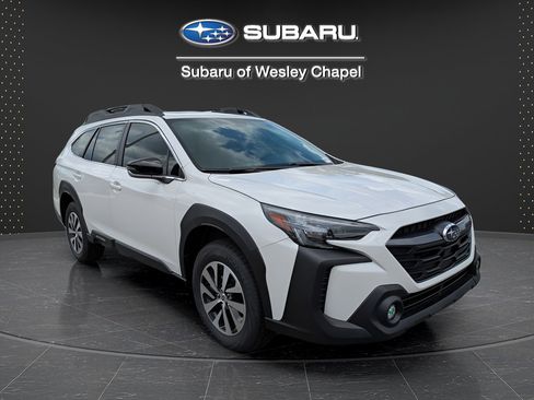 Used 2025 Subaru Outback Premium w/ Popular Package #1A AWD/4WD image 2