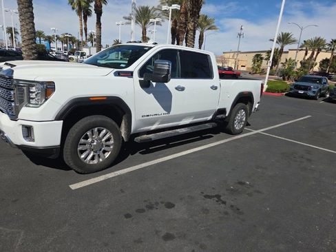 Used 2023 GMC Sierra 2500 Denali image 1