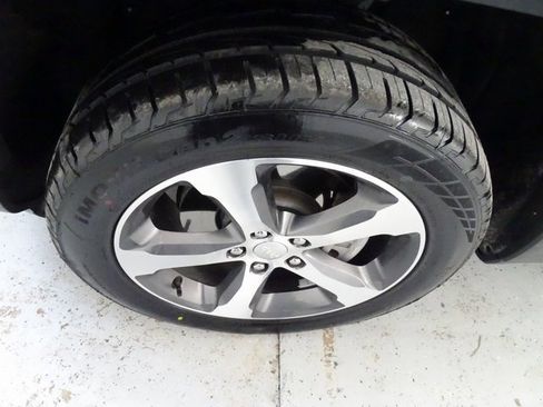 Certified 2023 Jeep Grand Cherokee 4WD 4xe w/ Luxury Tech Group II image 30