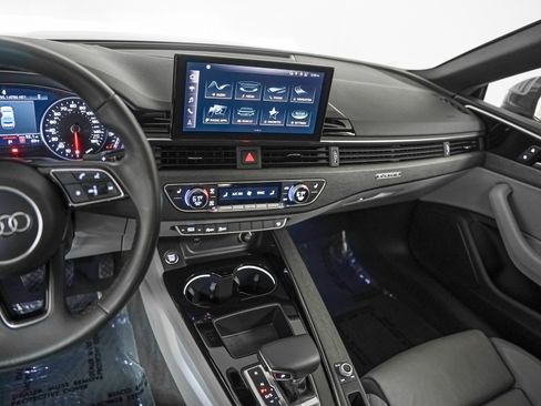 Used 2022 Audi A5 2.0T Premium image 16