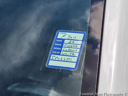 Used 2020 Toyota Corolla SE w/ SE Premium Package FWD image 35