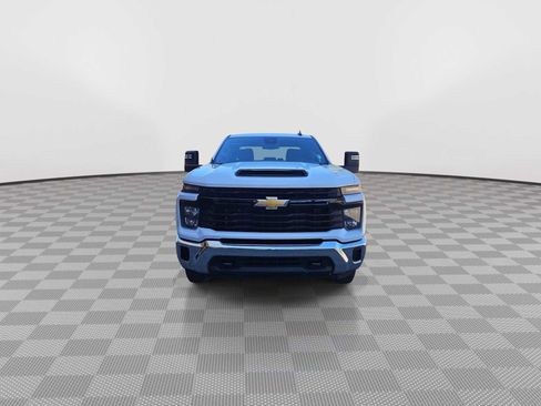 Used 2024 Chevrolet Silverado 2500 W/T w/ WT Convenience Package image 3