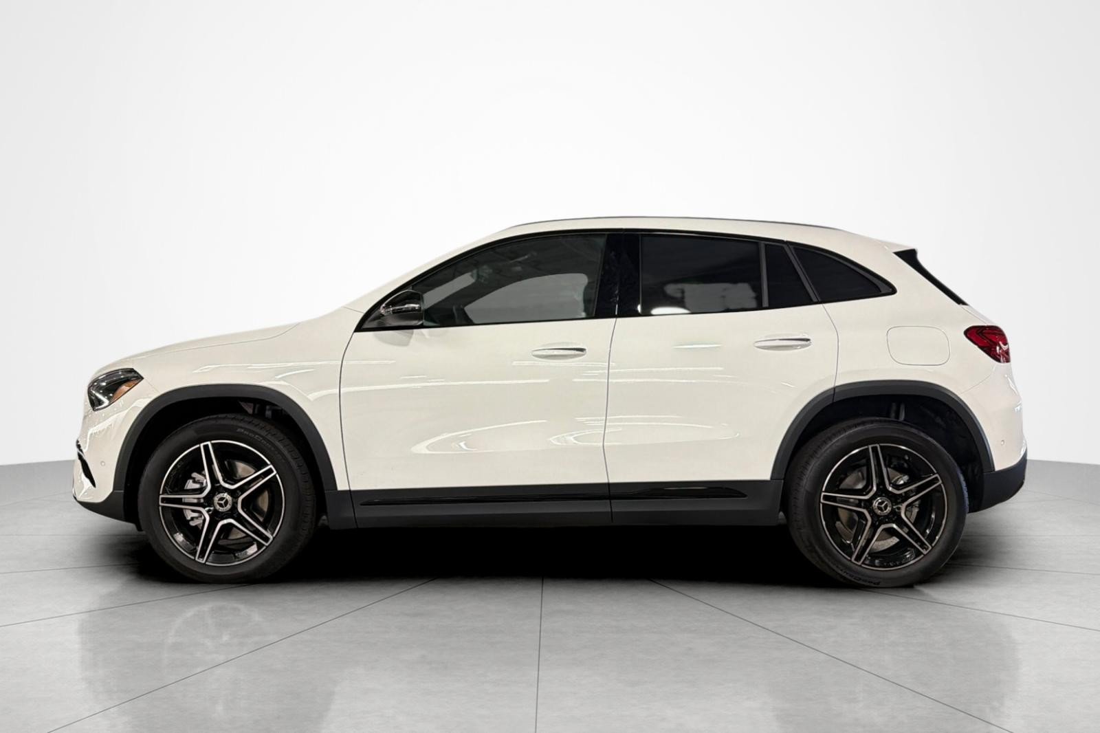 New 2026 Mercedes-Benz GLA 250 image 2