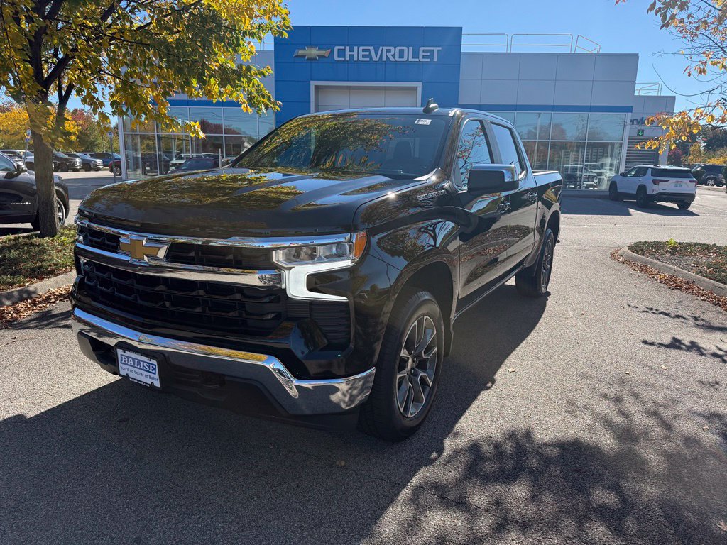 Used 2023 Chevrolet Silverado 1500 LT AWD/4WD image 9