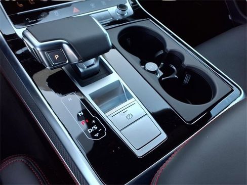 New 2026 Audi Q8 Prestige image 10