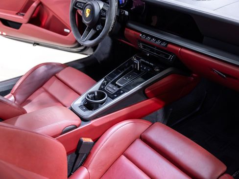 Used 2020 Porsche 911 Carrera S RWD image 37