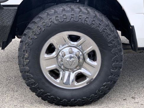 Used 2015 RAM 2500 Tradesman w/ Chrome Appearance Group AWD/4WD image 44
