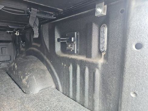 Used 2019 Ford F150 Lariat w/ Equipment Group 502A Luxury image 9